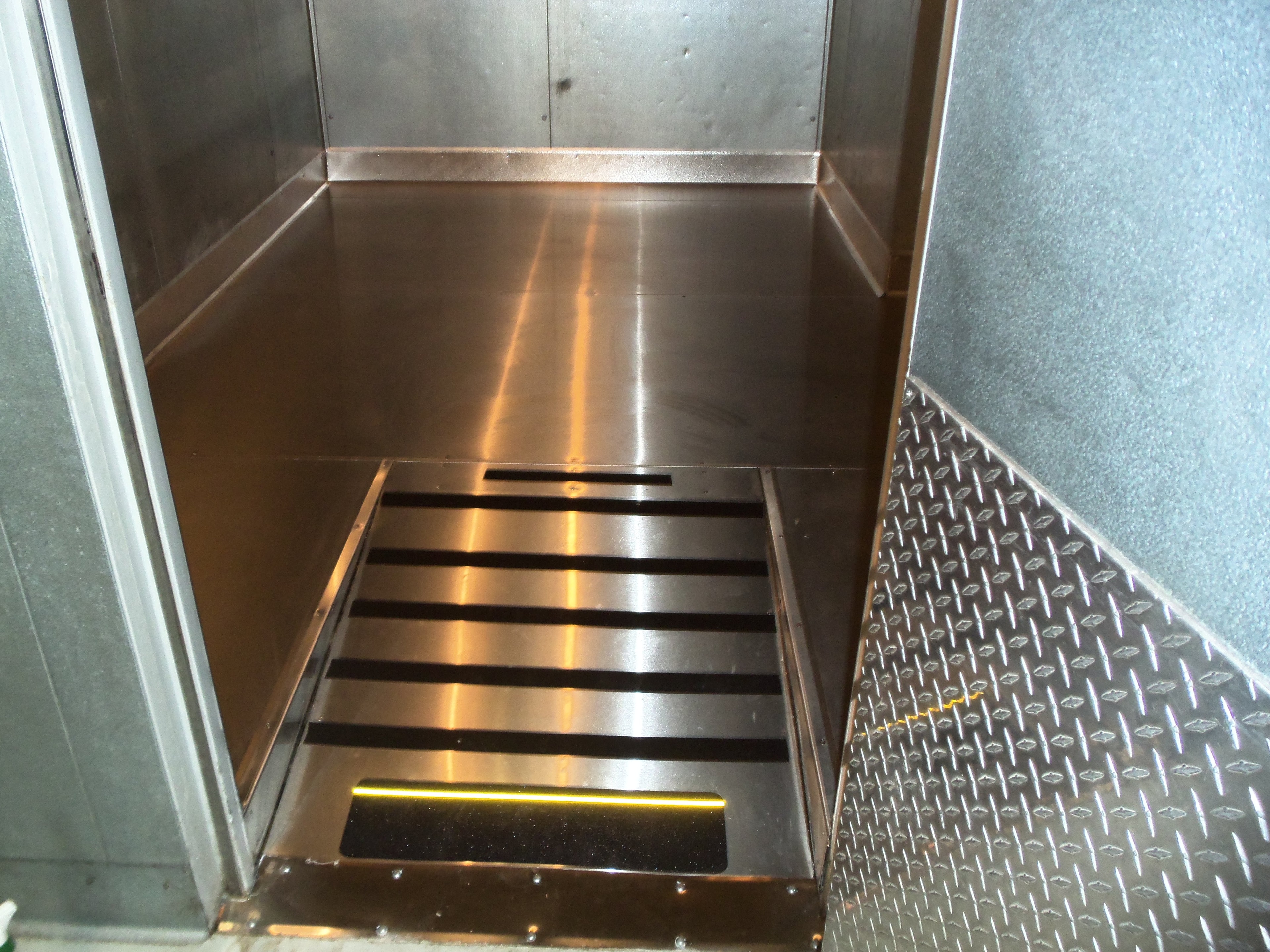 Walk-in cooler and freezer floor replacement installation
